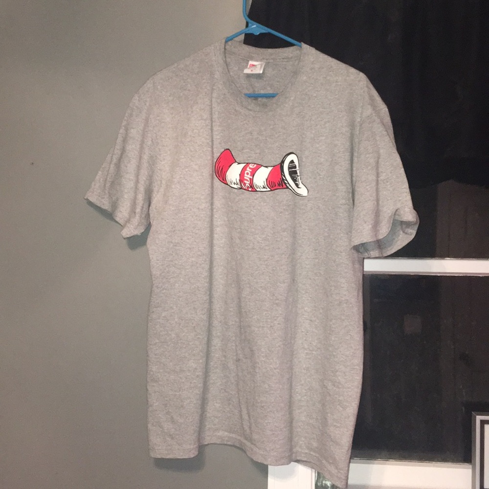 Supreme cat in the hat tee